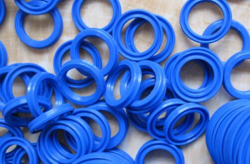 液壓油(yóu)缸怎麼換油封(fēng)